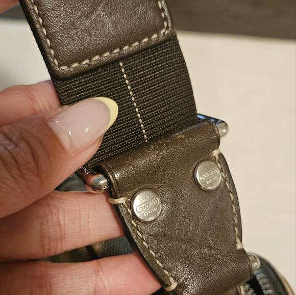 [SOLD] Men's Coach bag - Picture 8 of 8